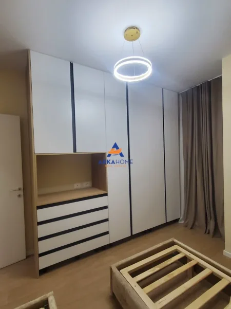 Tirane, jepet me qera apartament 2+1+Ballkon Kati 1, 120 m² 1.300 € 