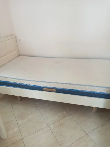 Tirane, jepet me qera apartament 1+1 Kati 2, 70 m² 300 € (Nela 6)