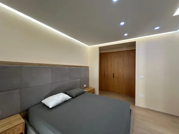 Tirane, jepet me qera apartament 2+1 Kati 3, 108 m² 1.200 € (Park Life Residence)