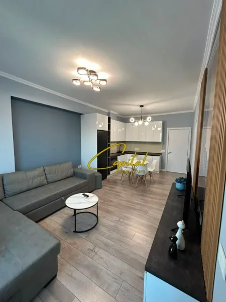 Tirane, jepet me qera apartament 2+1 Kati 5, 80 m² 750 € (ISH STACIONI TRENIT)