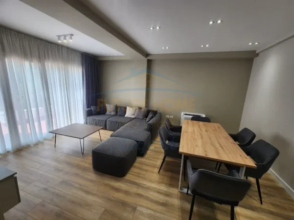 Tirane, shitet apartament 3+1 Kati 2, 190 m² 420.000 € 