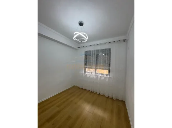 Tirane, shitet apartament 1+1 Kati 1, 35 m² 70.000 € (FRESK)
