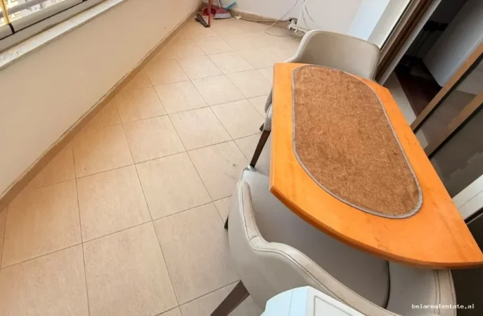 Tirane, jepet me qera apartament 2+1+Ballkon Kati 9, 100 m² 900 € (Sami Frasheri)