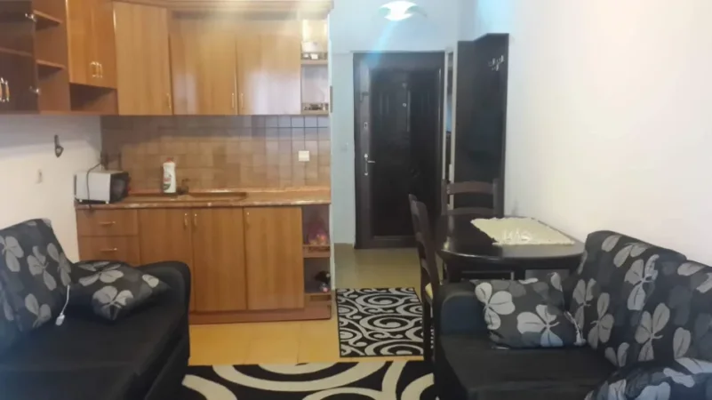 Tirane, jepet me qera apartament 1+1+Ballkon Kati 4, 58 m² 350 € (https://maps.app.goo.gl/hets39JypVCDaKNy5?g_st=ac)