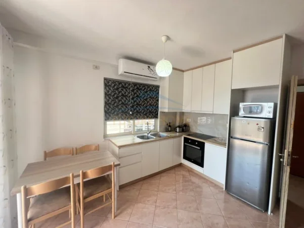 Tirane, shitet apartament 1+1+Aneks+Ballkon Kati 2, 80 m² 128.000 € (Yzberisht)