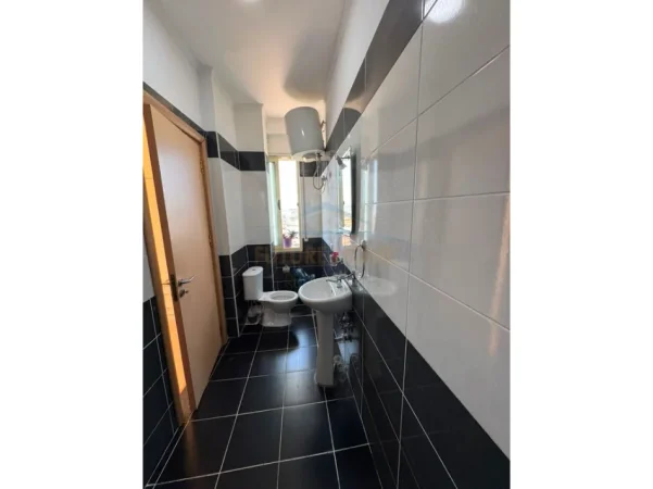 Tirane, shitet apartament 2+1+2+Ballkon Kati 7, 114 m² 155.000 € (Fresk)