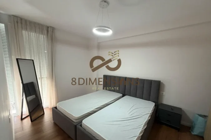Tirane, jepet me qera apartament 2+1+Ballkon Kati 2, 750 m² 750 € (rruga e barrikadave)