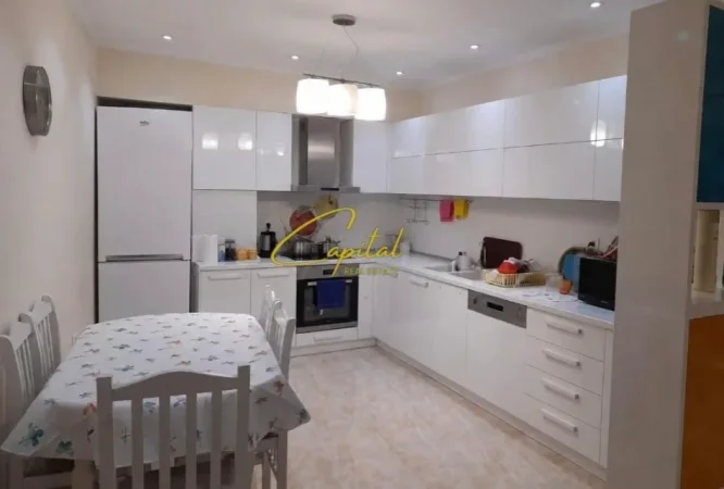 Tirane, shitet apartament 2+1 Kati 4, 94 m² 235.000 € (KOMPLEKSI MAGNET)
