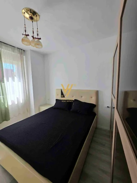 Tirane, jepet me qera apartament 1+1+Ballkon Kati 4, 65 m² 570 € (RRUGA DRITAN HOXHA)
