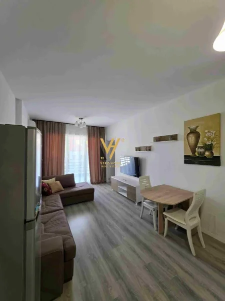 Tirane, jepet me qera apartament 1+1+Ballkon Kati 4, 65 m² 570 € (RRUGA DRITAN HOXHA)