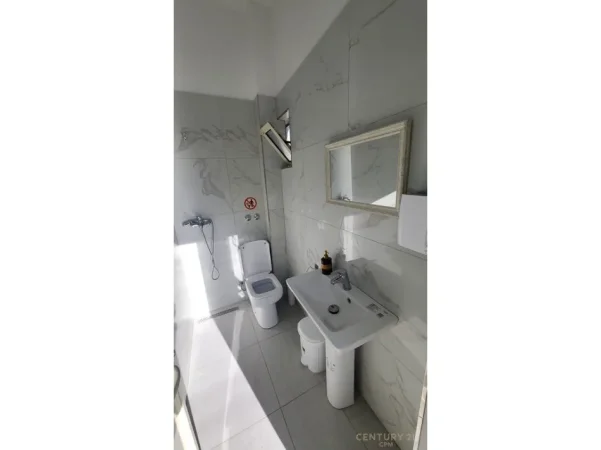 Durres, shitet hotel Kati 3, 1.300 m² 2.000.000 € (Durres)
