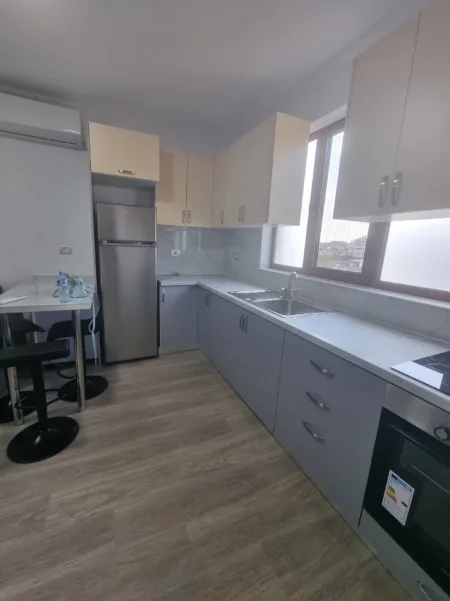 Tirane, jepet me qera apartament 1+1 Kati 5, 50 m² 350 € 