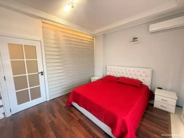 Tirane, jepet me qera apartament 2+1+Ballkon Kati 9, 100 m² 900 € (Rruga Sami Frasheri)