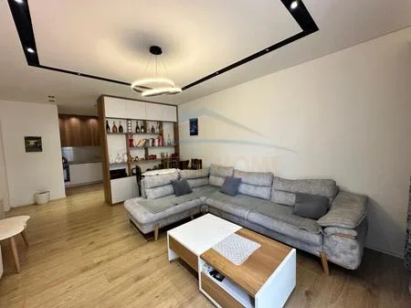 Tirane, shitet apartament 2+1 Kati 3, 108 m² 260.000 € (ALI DEM)
