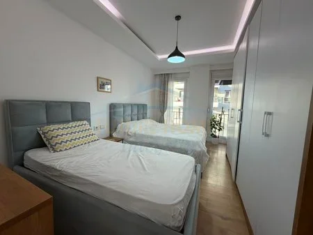 Tirane, shitet apartament 2+1 Kati 3, 108 m² 260.000 € (ALI DEM)