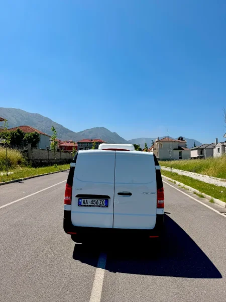 Korce, shes Frigorifer Mercedes Benz vito Nafte, e bardhë manuale Kondicioner 250.000 km