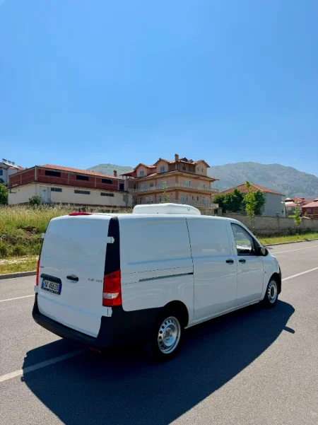 Korce, shes Frigorifer Mercedes Benz vito Nafte, e bardhë manuale Kondicioner 250.000 km