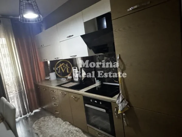 Tirane, jepet me qera apartament 1+1 Kati 4, (Apartament 11 Yzberisht 400 Euro Muaj 8)