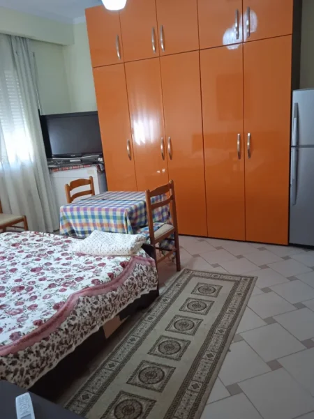 Tirane, jepet me qera garsonier Kati 2, 35 m² 390 € (Rruga e Bogdaneve prane Qendres)