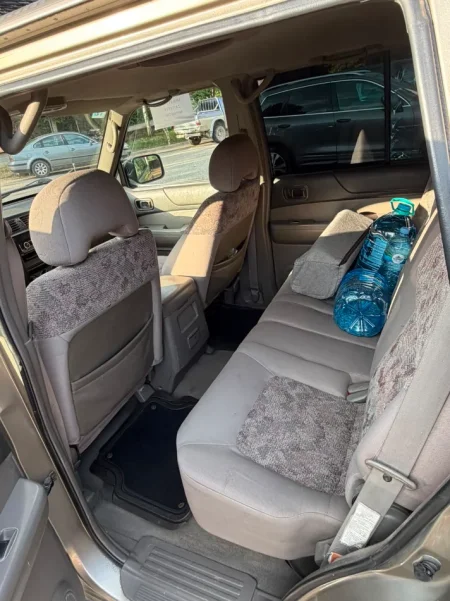 Tropoje, Nissan Patrol y61 Nafte, gri metalizato manuale Kondicioner 300.000 km 18.000 €