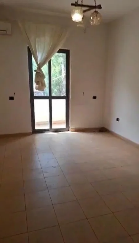 Tirane, shitet apartament 4+1 Kati 2, 116 m² 245.000 € (Square 21)