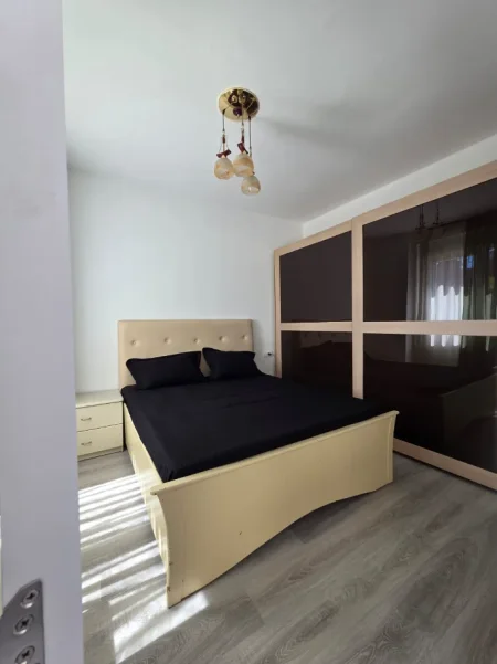 Tirane, jepet me qera apartament 1+1+Ballkon Kati 4, 64 m² 570 € (dritan hoxha)