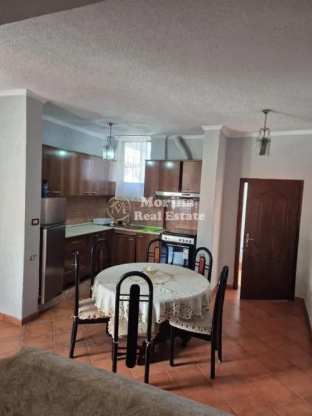 Tirane, jepet me qera apartament 2+1 Kati 2, 70 m² 450 € (tek Spitali QSUT)