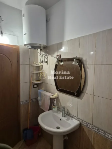 Tirane, jepet me qera apartament 2+1 Kati 2, 70 m² 450 € (tek Spitali QSUT)