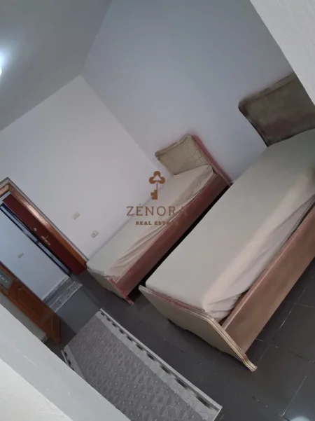 Tirane, jepet me qera apartament 2+1+Ballkon Kati 1, 72 m² 460 € (Rruga e Durresit)