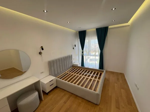 Tirane, jepet me qera apartament 2+1+Ballkon Kati 8, 113 m² 850 € (zogu zi)