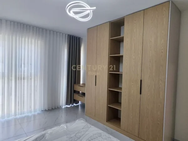 Tirane, jepet me qera apartament 2+1 Kati 4, 96 m² 700 € (astiri tek molla)