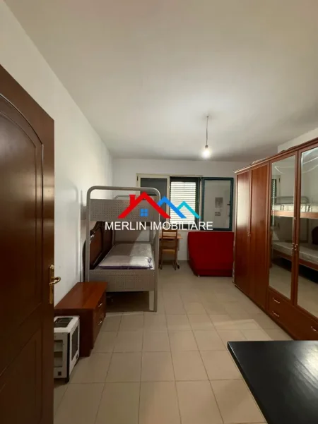 Tirane, jepet me qera apartament 2+1+Ballkon Kati 3, 90 m² 530 € (RRUGA E ELBASANIT)