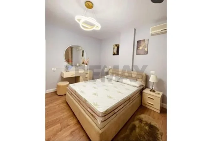 Tirane, jepet me qera apartament 2+1 Kati 2, 97 m² 730 € (Frosina Plaku)