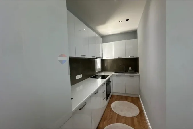 jepet me qera apartament 1+1 Kati 2, 100 m² 750 € (ISH PARKU)