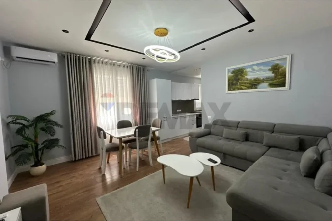 jepet me qera apartament 1+1 Kati 2, 100 m² 750 € (ISH PARKU)