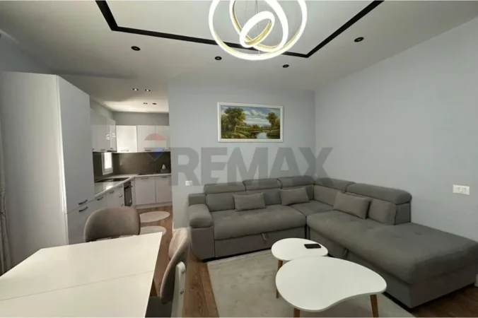 jepet me qera apartament 1+1 Kati 2, 100 m² 750 € (ISH PARKU)