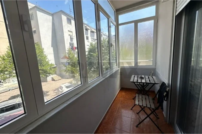 jepet me qera apartament 1+1 Kati 2, 100 m² 750 € (ISH PARKU)