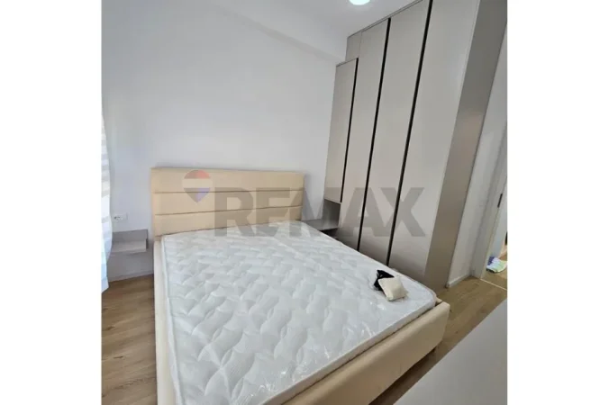 Tirane, jepet me qera apartament 1+1 , 60 m² 500 € (Kompleksi Mangalem, Tiranë)