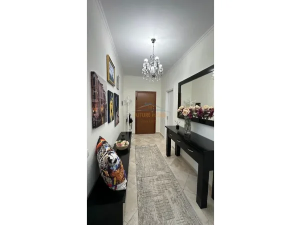 Tirane, shitet apartament 2+1+Aneks+Ballkon Kati 2, 123 m² 280.000 € (Kopeshti Botanik)