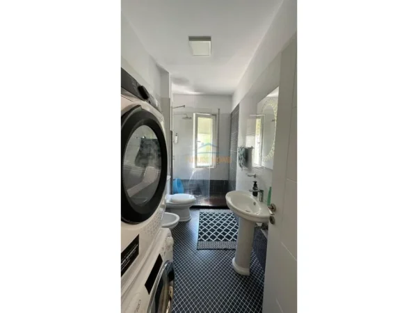 Tirane, shitet apartament 2+1+Aneks+Ballkon Kati 2, 123 m² 280.000 € (Kopeshti Botanik)