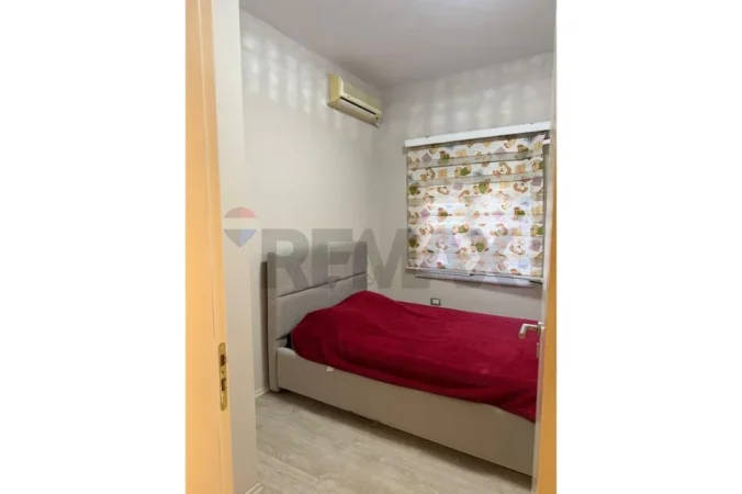 Tirane, jepet me qera 2+1 , 73 m² 650 € (Rruga Tefta Tashko)
