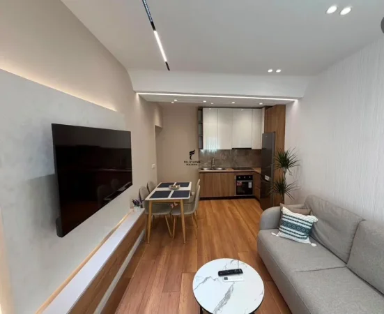 Tirane, shitet apartament 1+1 Kati 4, 60 m² 163.000 € (PAZARI I RI)