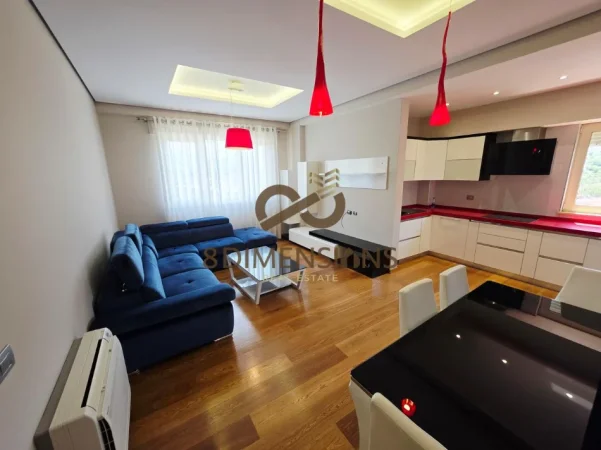 Shitet Apartament 2+1 Tek Liqeni i thate, perballe Hotel Radisson (D8142A-129)