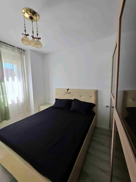 Tirane, jepet me qera apartament 1+1 Kati 4, 60 m² 550 € (LAPRAKE)