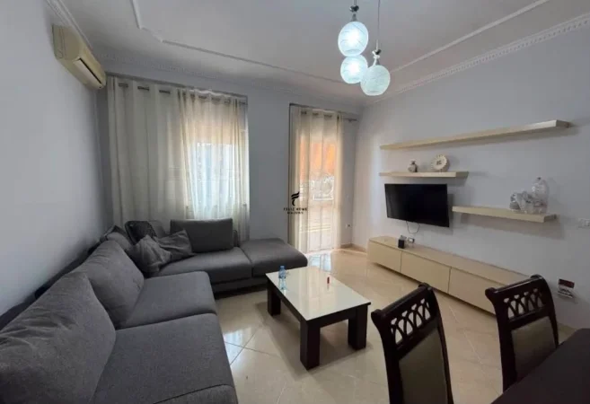 Tirane, jepet me qera apartament 2+1 Kati 7, 80 m² 550 € (5 MAJI)