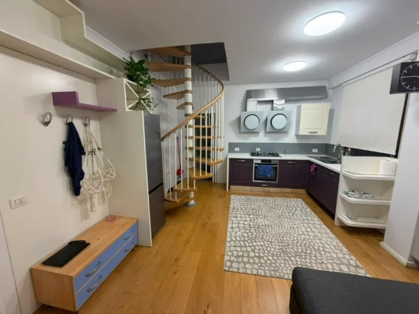 Tirane, jepet me qera apartament 3+1+Ballkon Kati 3, 120 m² 1.400 € 