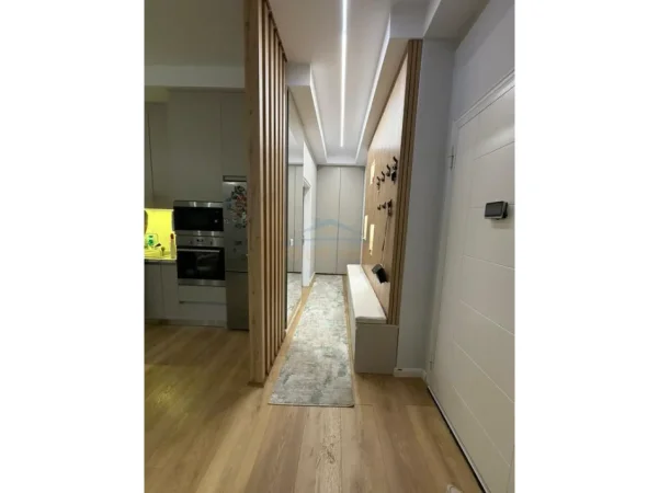 Tirane, shes apartament 2+1 Kati 1, 