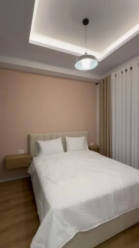 Tirane, jepet me qera apartament 1+1 Kati 4, 50 m² 500 € (Kompleksi Kadiu)