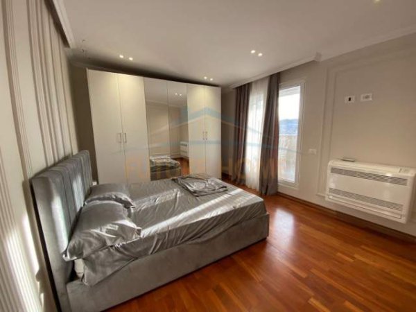 Tirane, jepet me qera apartament 2+1 Kati 10, 110 m² 2.000 Euro (Rruga e Kavajes)