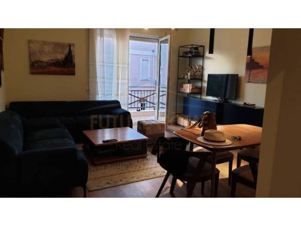 Tirane, jepet me qera apartament 2+1 Kati 2, 95 m² 600 Euro (ALF35153)